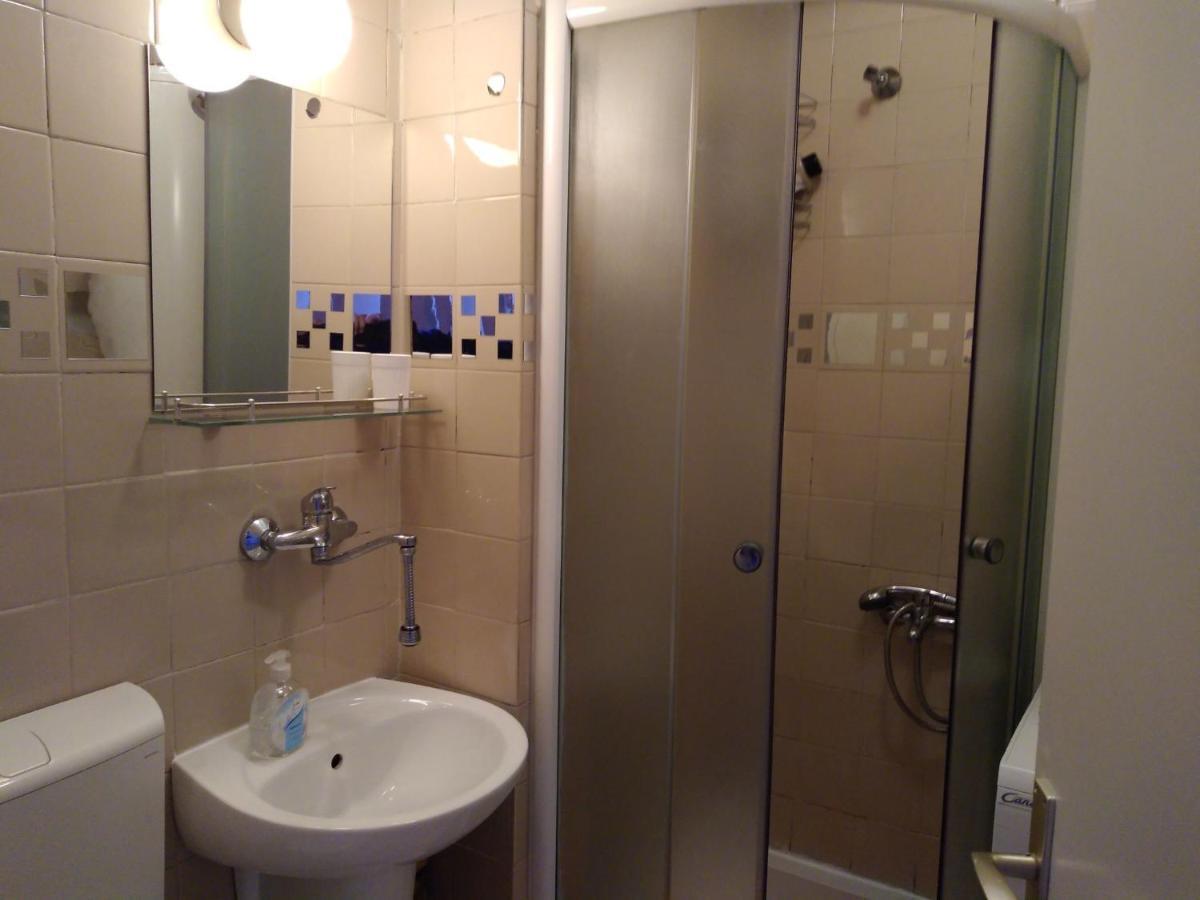 Skopje City Center Red Apartment Екстериор снимка